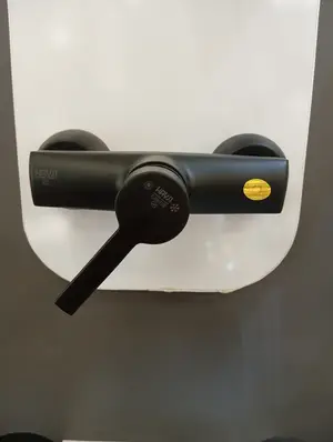 شیر توالتی هایسی مدل لمونت مشکی